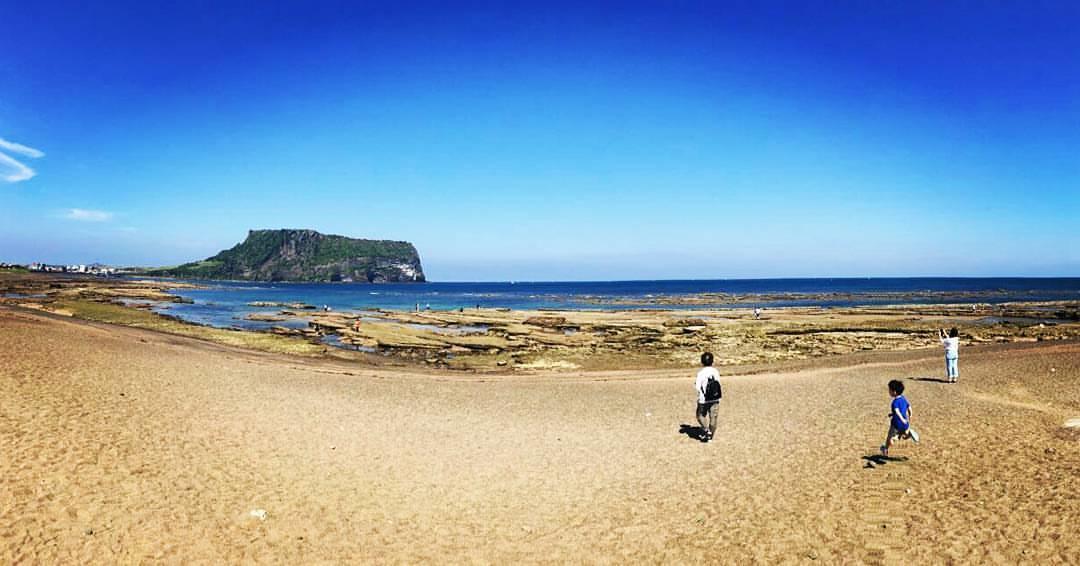 Seongsan Ilchulbong Pension Jeju Buitenkant foto